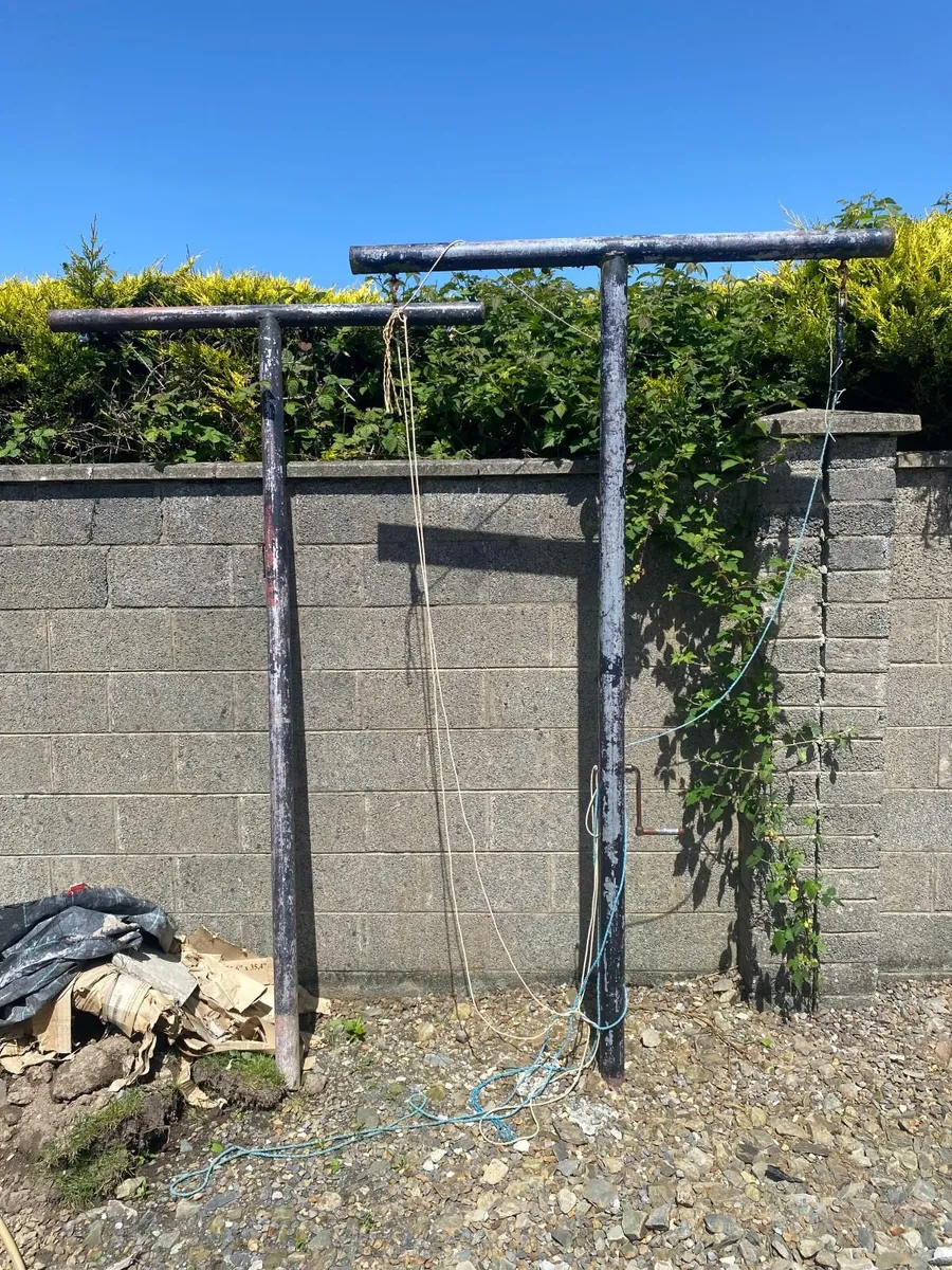 Heavy Duty Galvanised Clothes Line Poles (Pair)