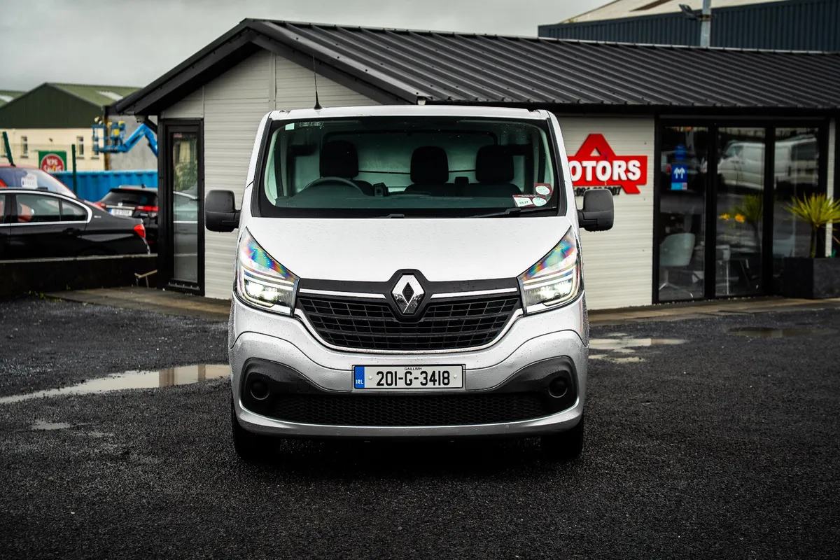Renault Trafic 2020 - Image 4