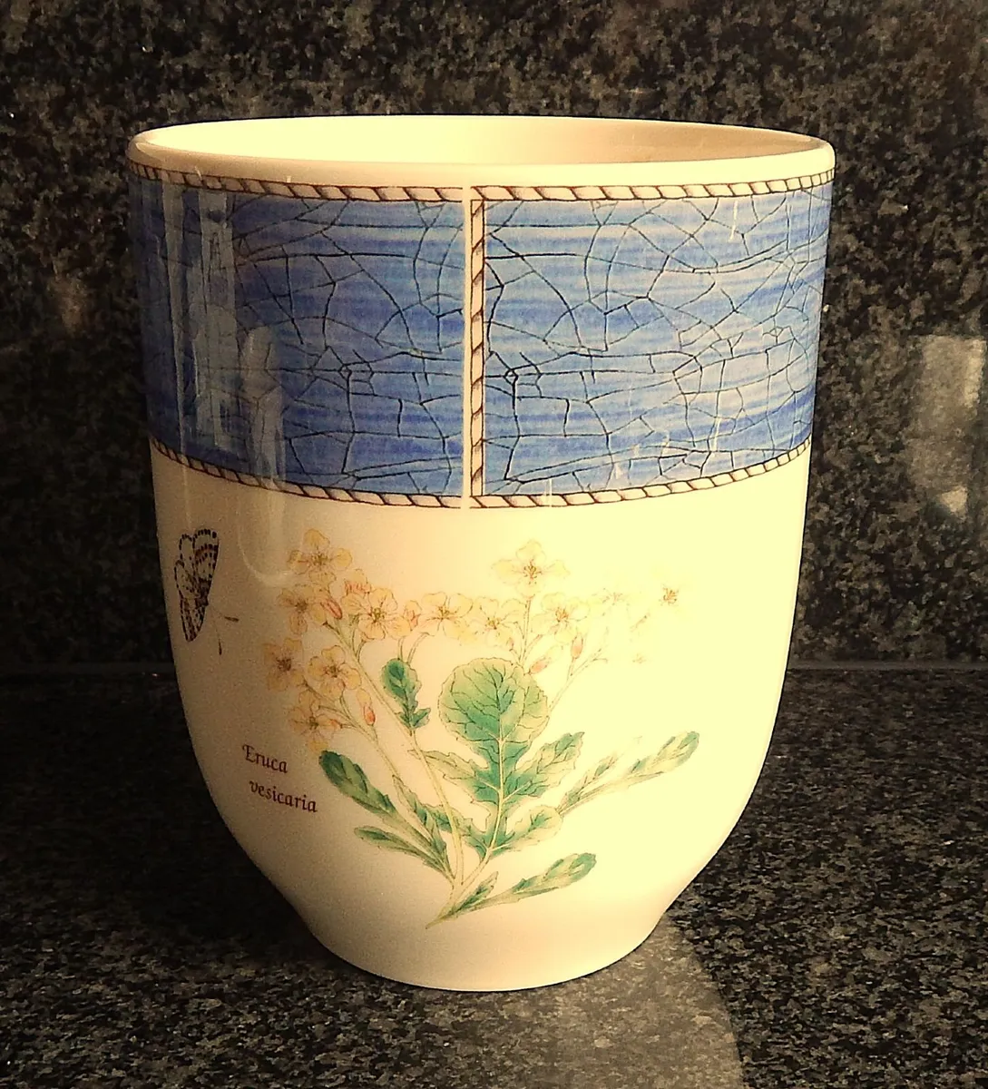 13 Piece Wedgwood ‘Sarah’s Garden’ Queen’s Ware - Image 4