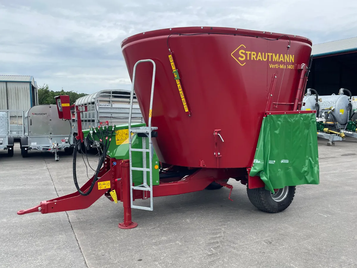 NEW Strautman Verti-Mix  1401 diet feeder - Image 3