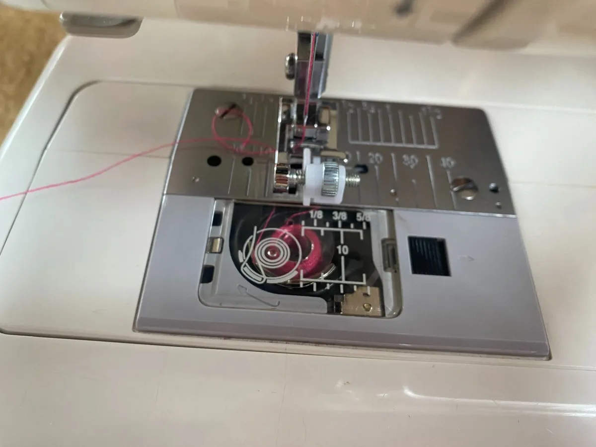 Janome QC 6125 Sewing Machine - Image 3