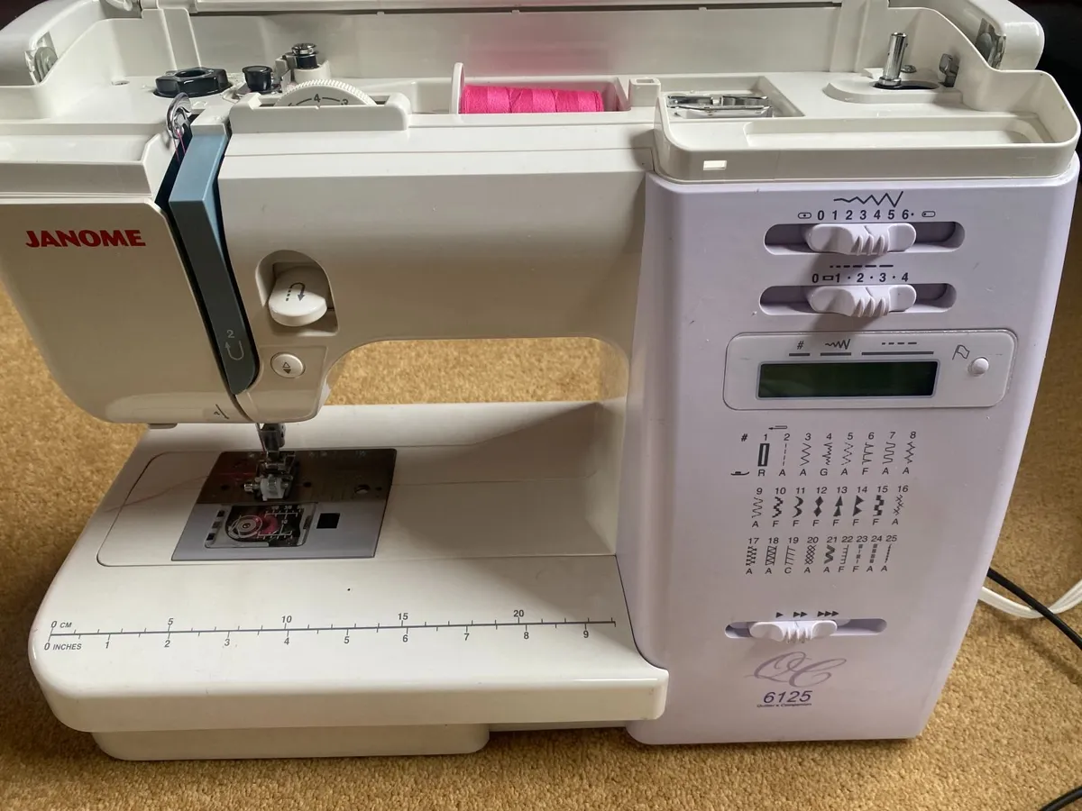 Janome QC 6125 Sewing Machine - Image 1