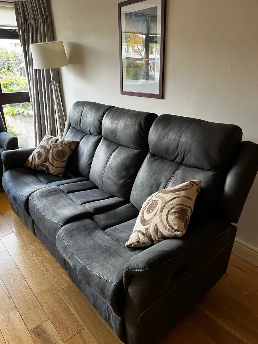 Couch - Image 1