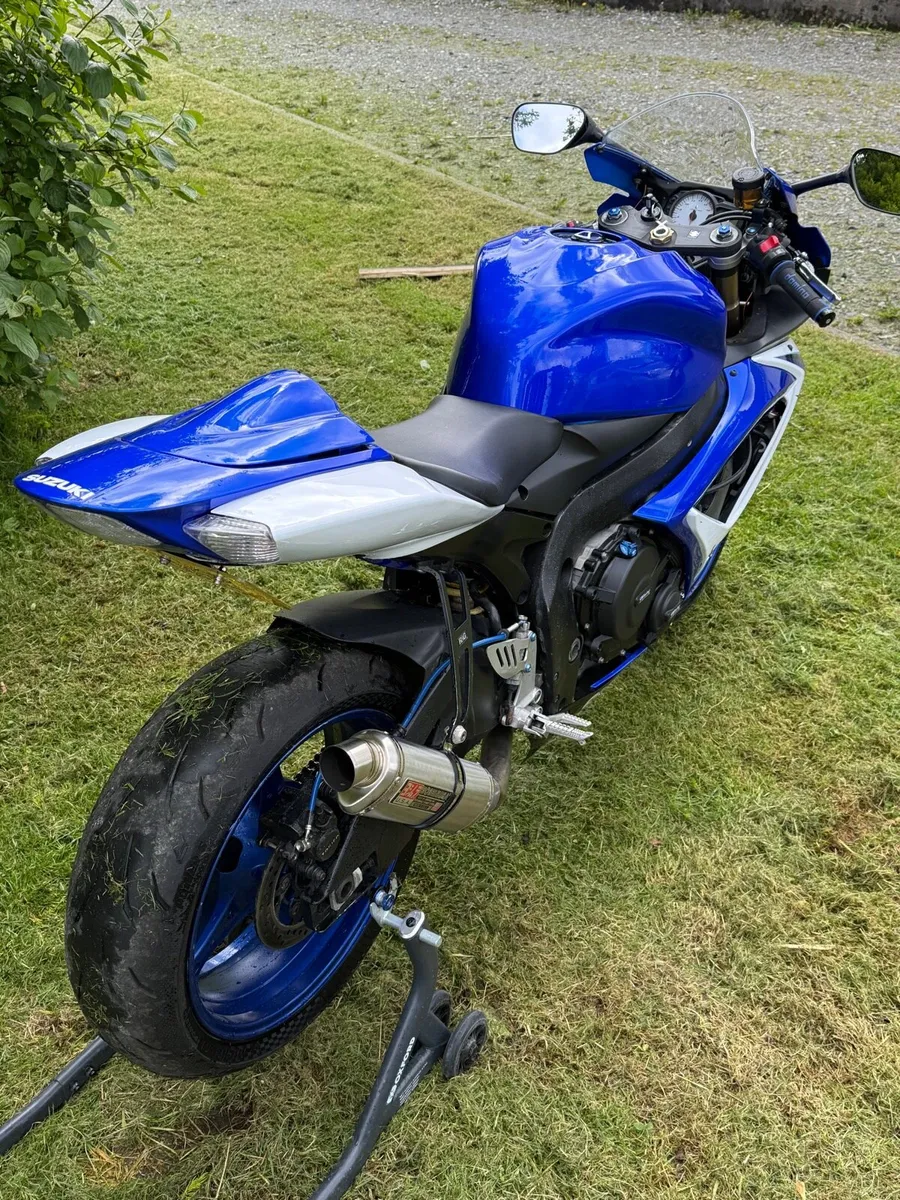 Suzuki Gsxr 600 k7 - Image 4