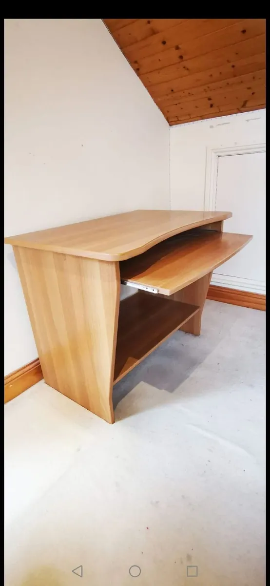 Desk - Image 2
