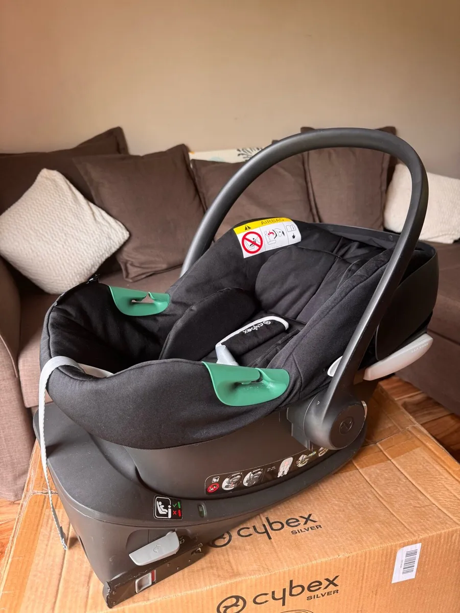 CYBEX Aton B2 i-Size Car Seat + ISOFIX Base + Box - Image 2