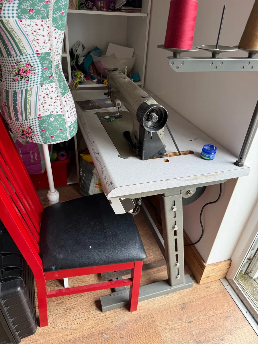 Industrial Sewing Machine - Image 3