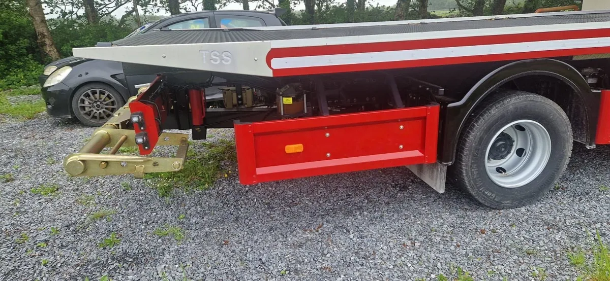 Recovery Truck - Image 4