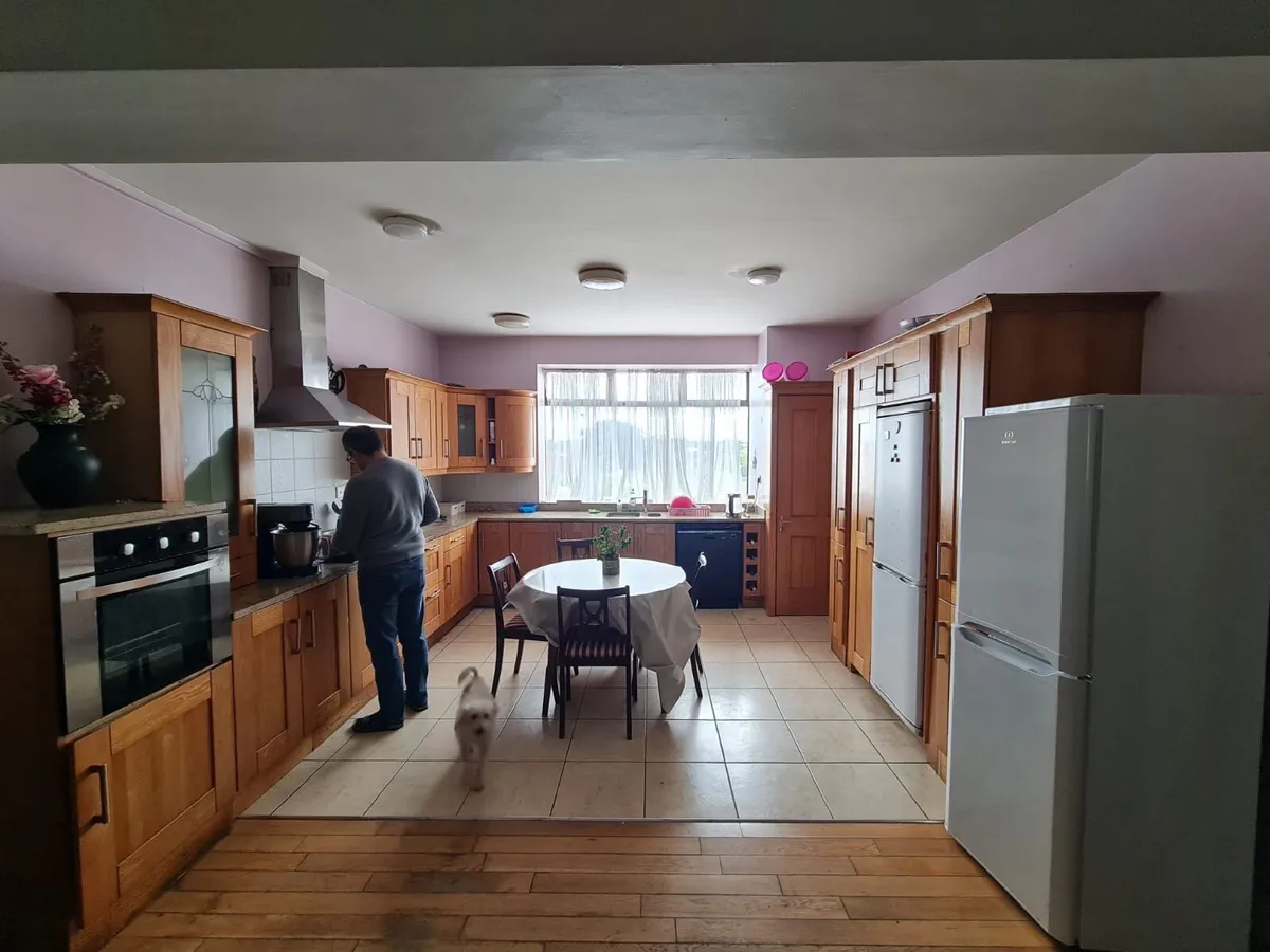 Room to rent - Image 2