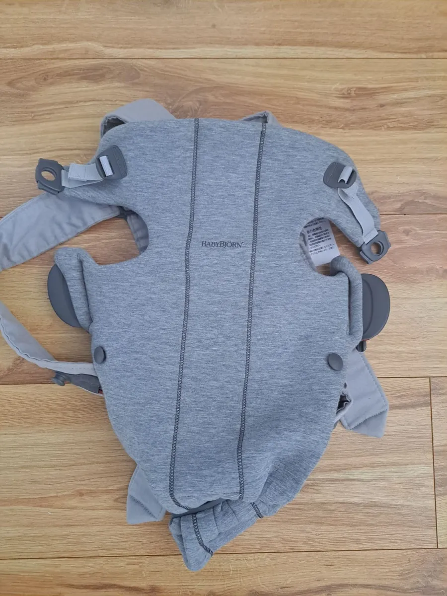 Baby Bjorn baby carrier - Image 4