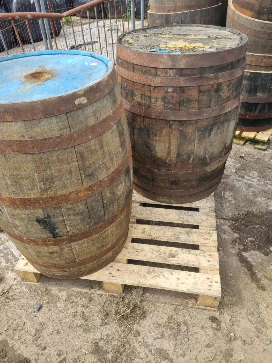 Whiskey barrels - Image 2