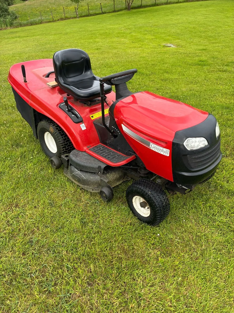 Greenhill Quattro Cut Ride On Lawnmower - Image 1