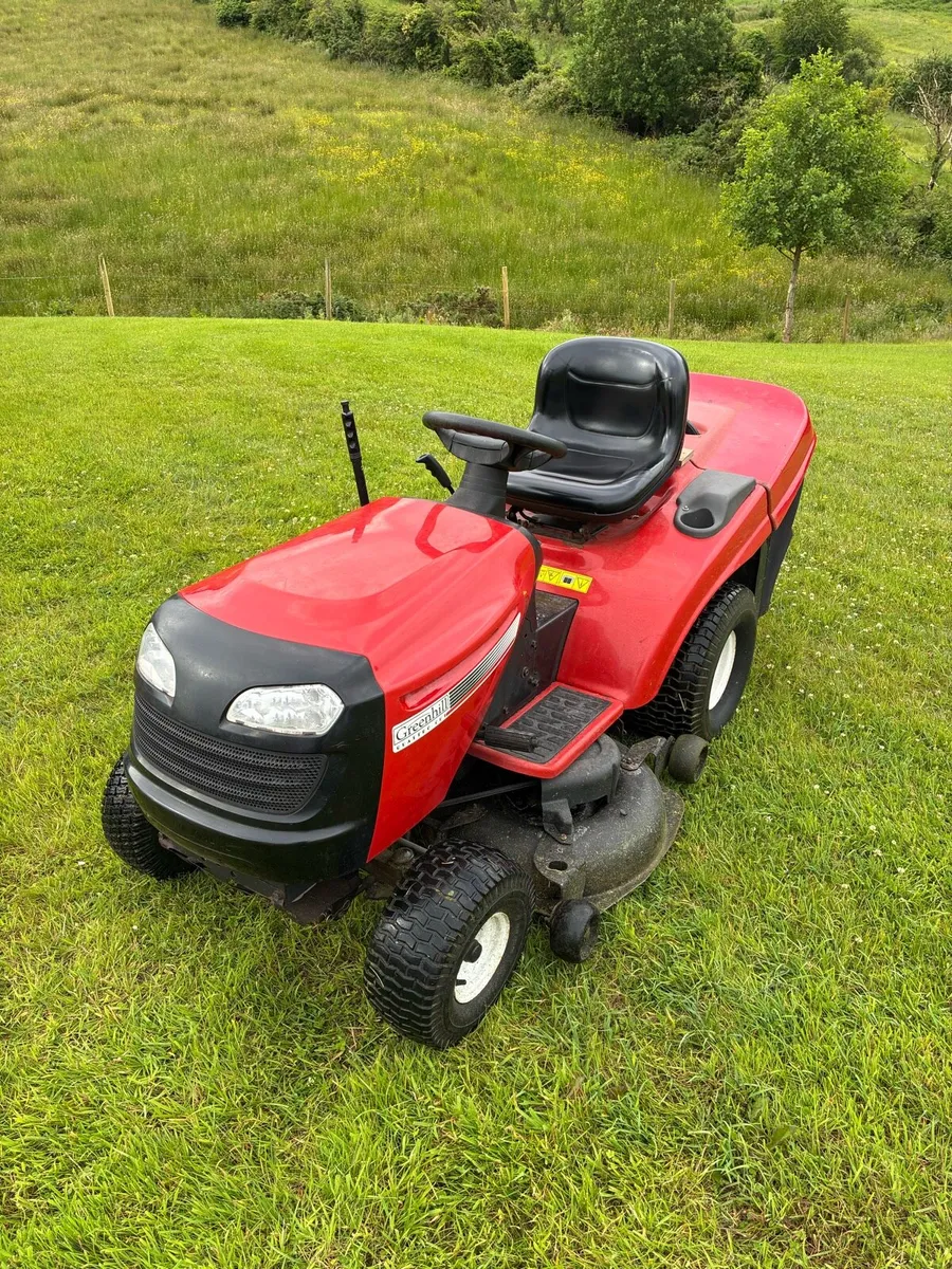 Greenhill Quattro Cut Ride On Lawnmower - Image 2