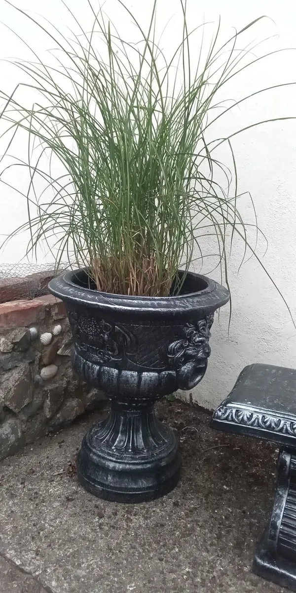 Luxury High Quality Concrete Garden Planters - Image 1