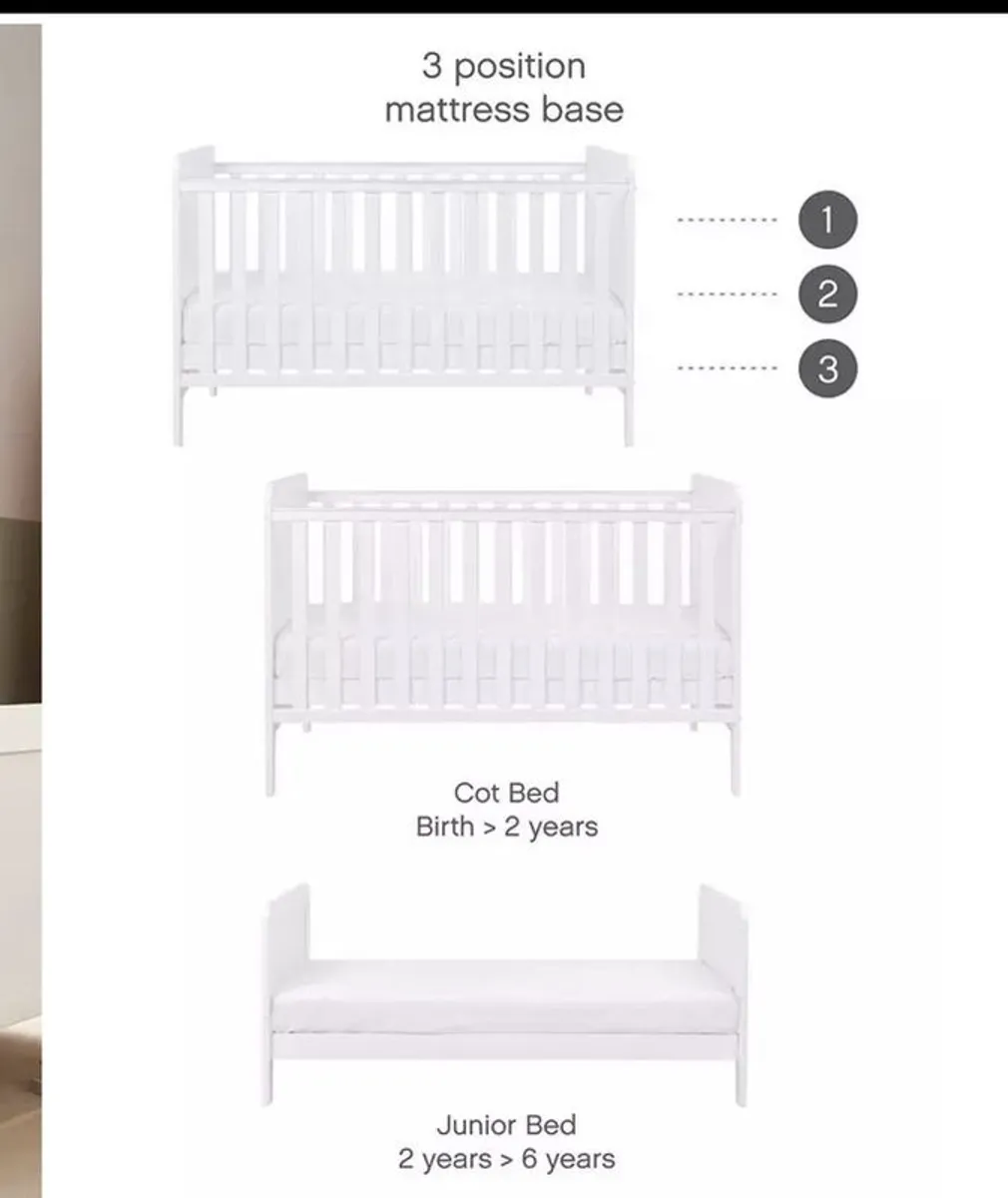White baby cot - Image 2