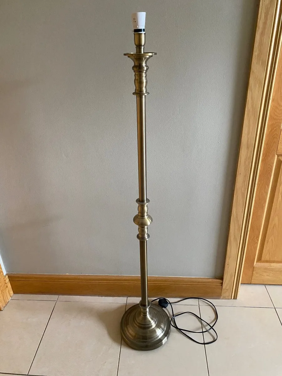 Bronze coloured lamp