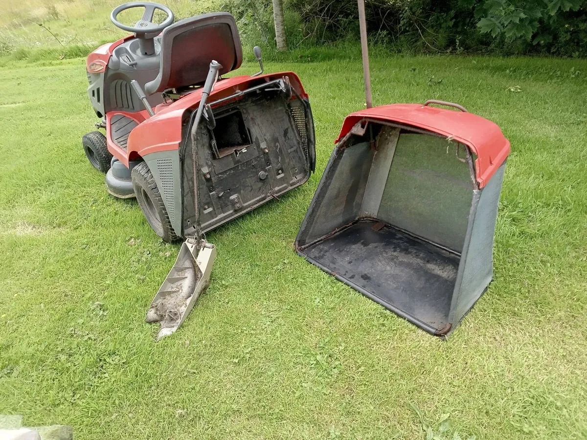 Castlegarden Ride on Lawnmower 36in - Image 4