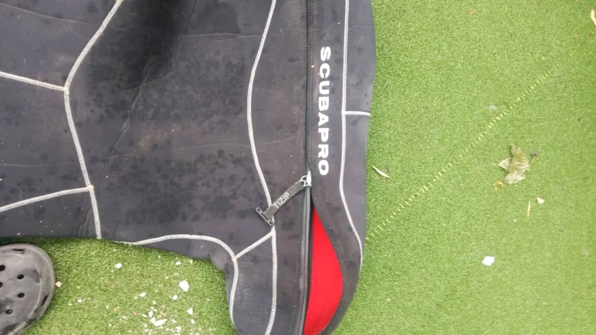 Diver semi Dry Suit - Image 2