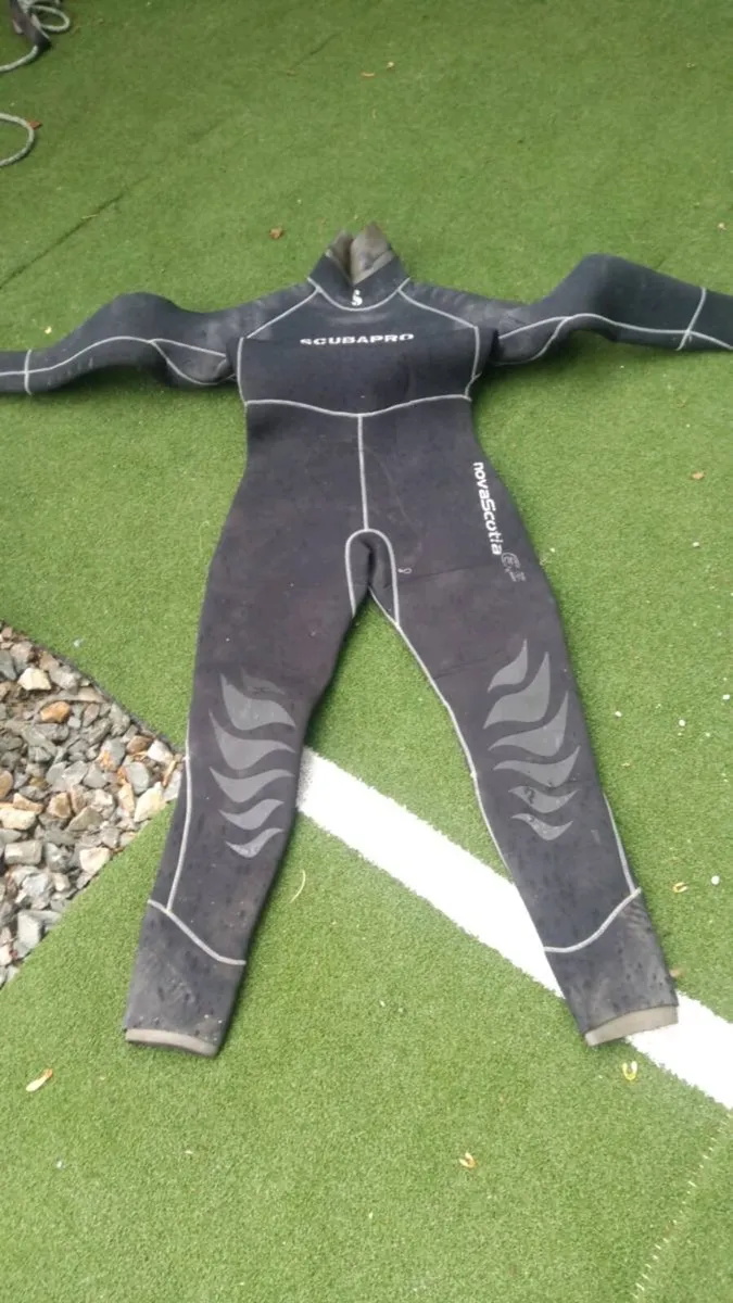 Diver semi Dry Suit - Image 4