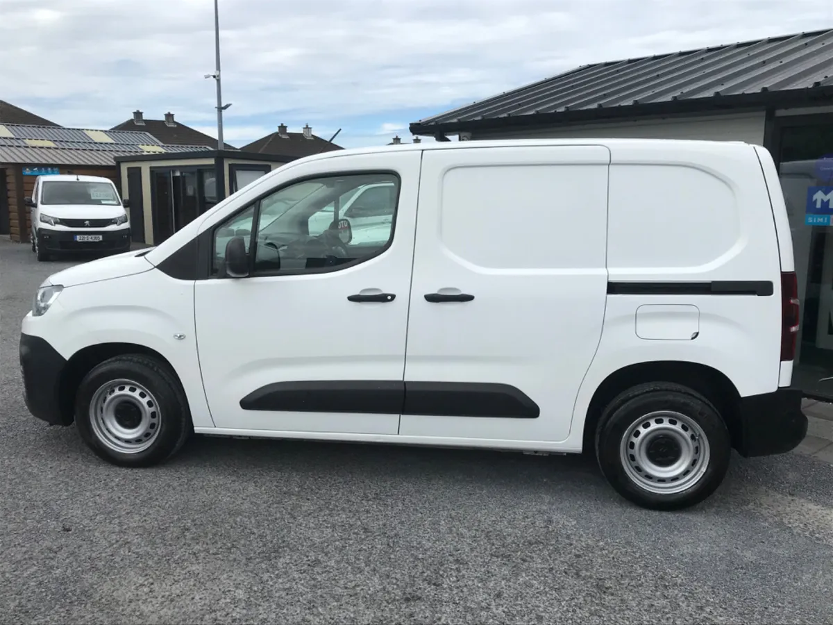 2022 Citroen Berlingo Turbo Diesel - Image 2