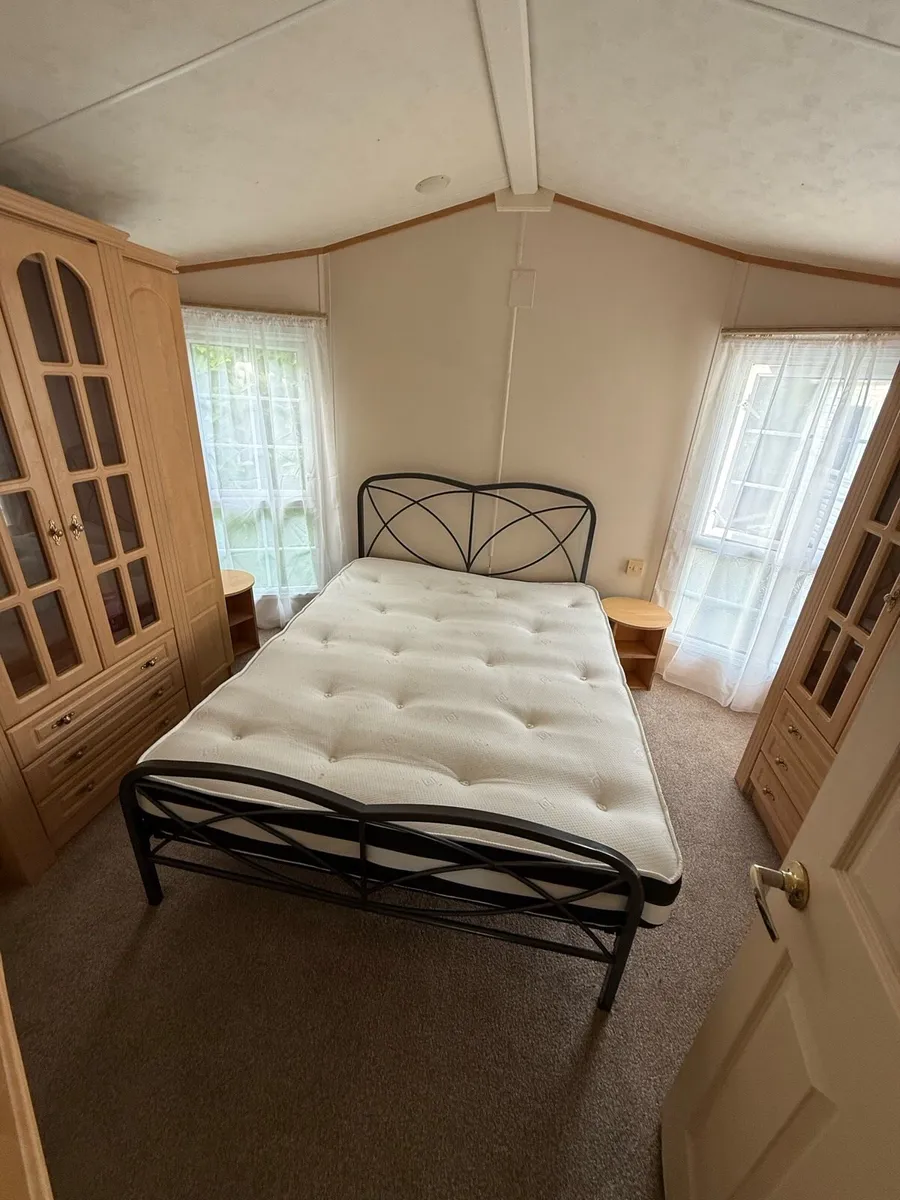 Willerby Vogue 38-12.6 2 bed  TPS caravans - Image 4