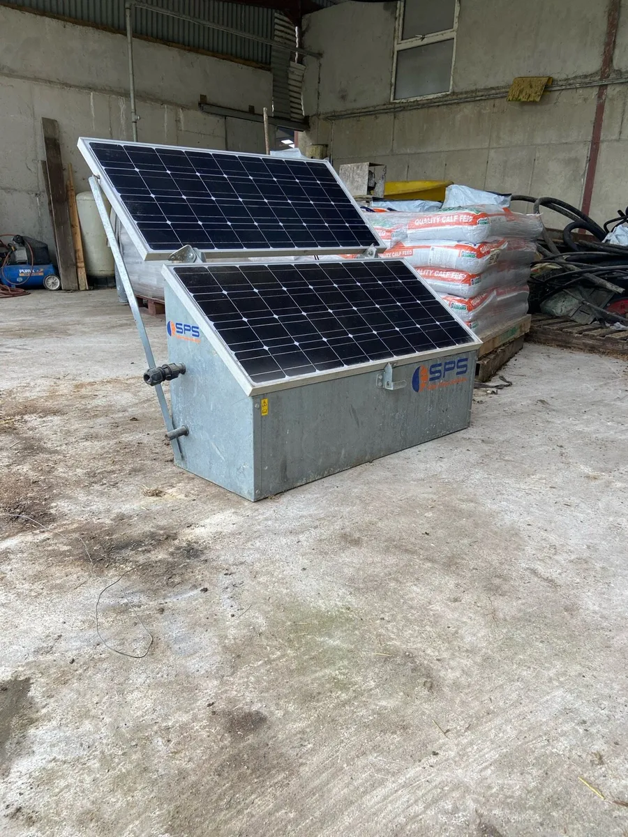 Solar powered water pump - Image 1