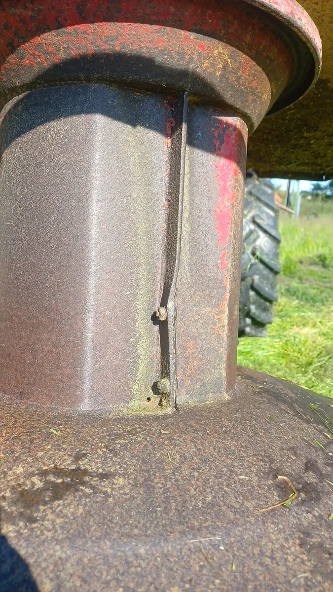 Pz 135 and vicon disc mower - Image 3