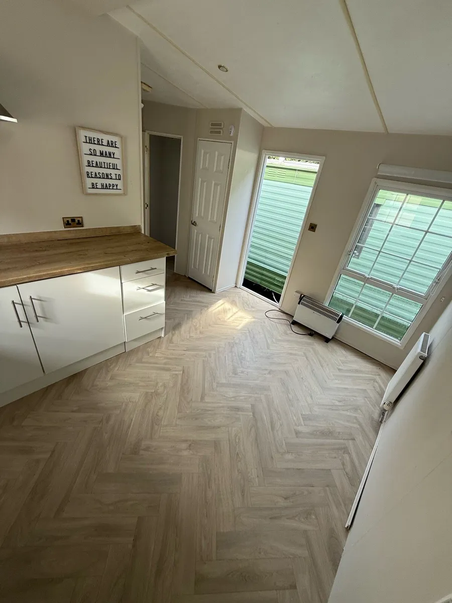 Willerby 38-13  1 bedroom free delivery TPS carav - Image 4