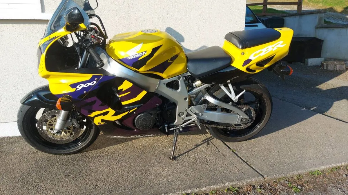1997 Honda Fireblade - Image 4