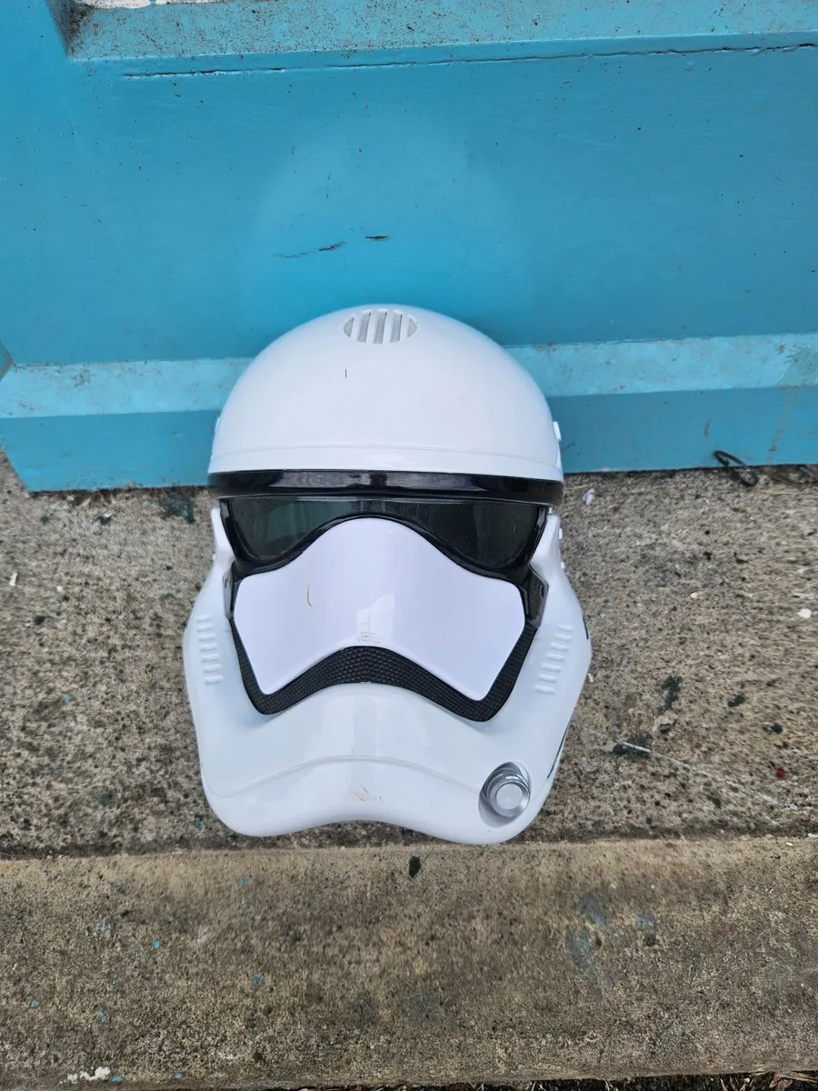 Star Wars Clone Trooper Helmet - Image 1