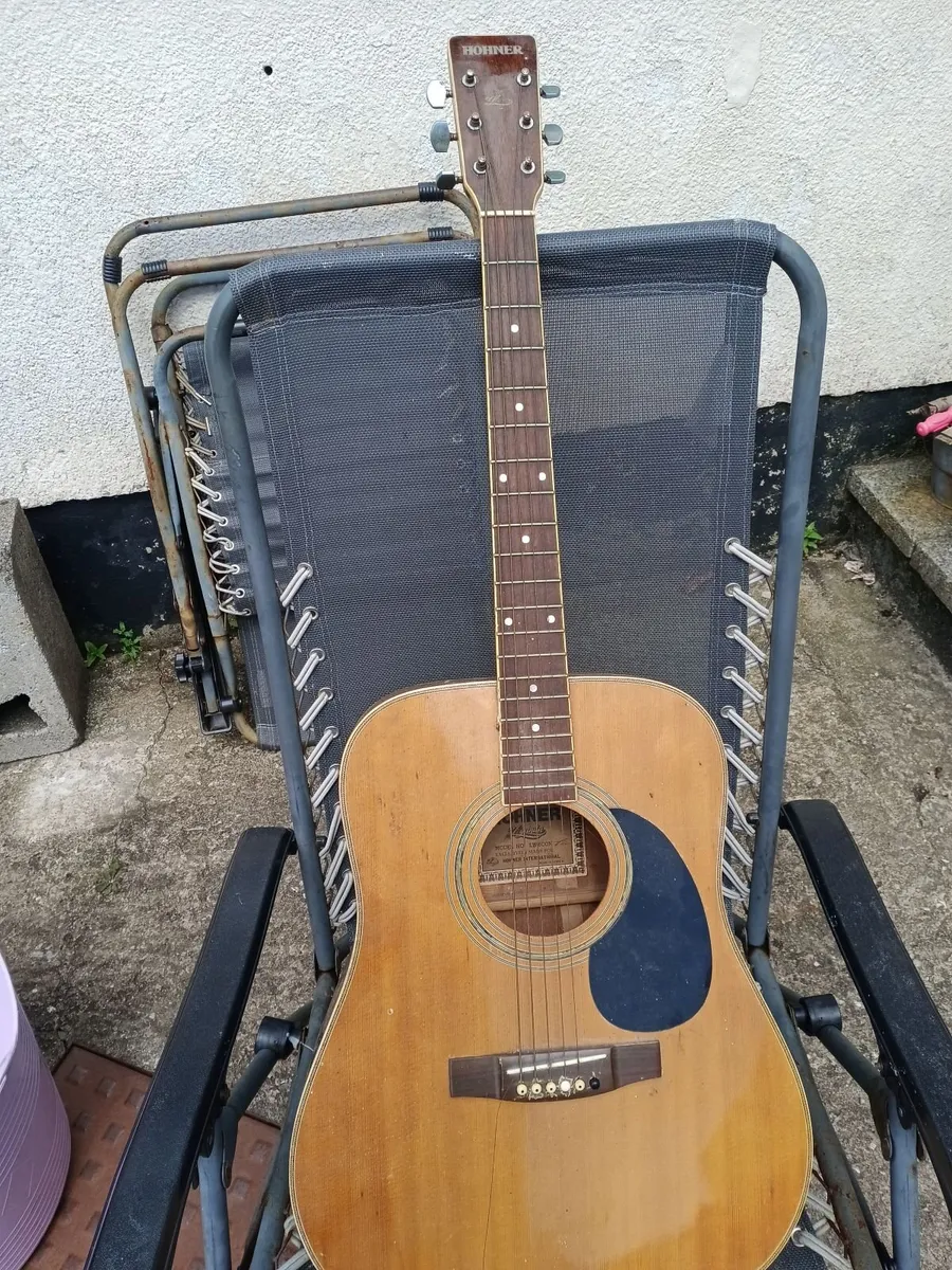 Guitar - Image 2