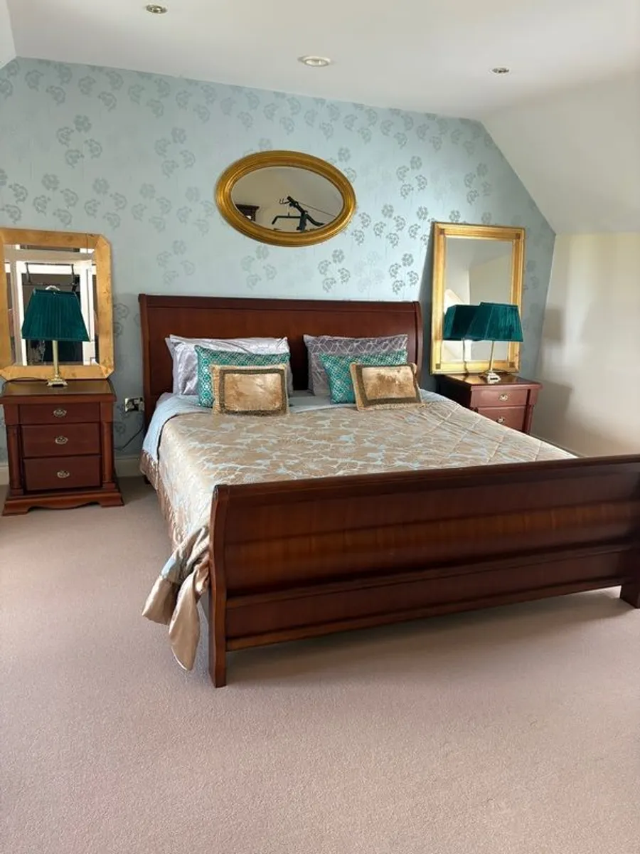 Bedroom furniture set & new mattress - Image 3
