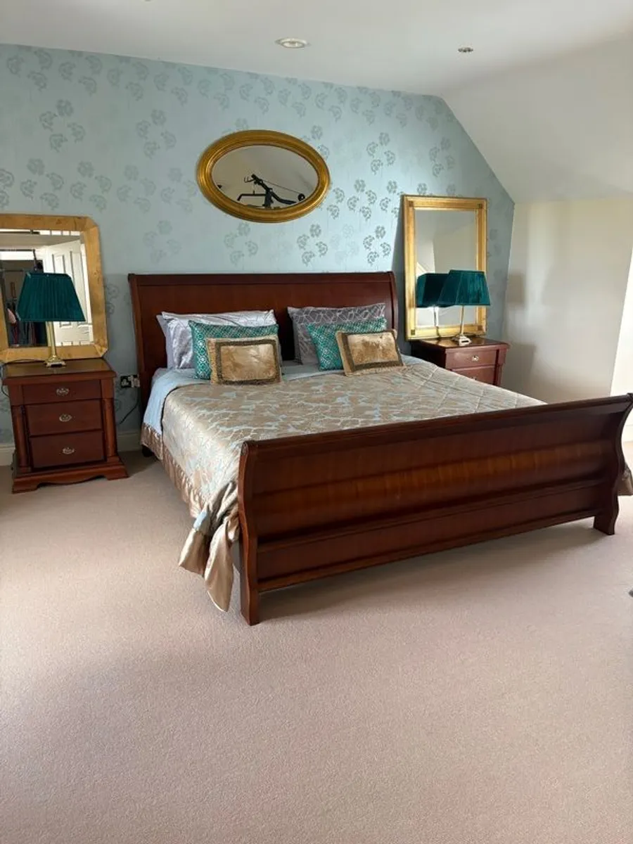 Bedroom furniture set & new mattress - Image 1