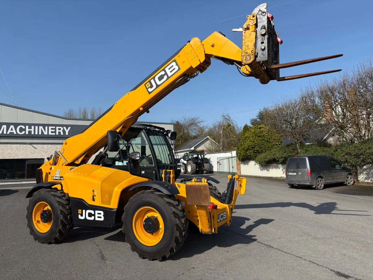 JCB 540-140  HI VIZ Telehandler - Image 1