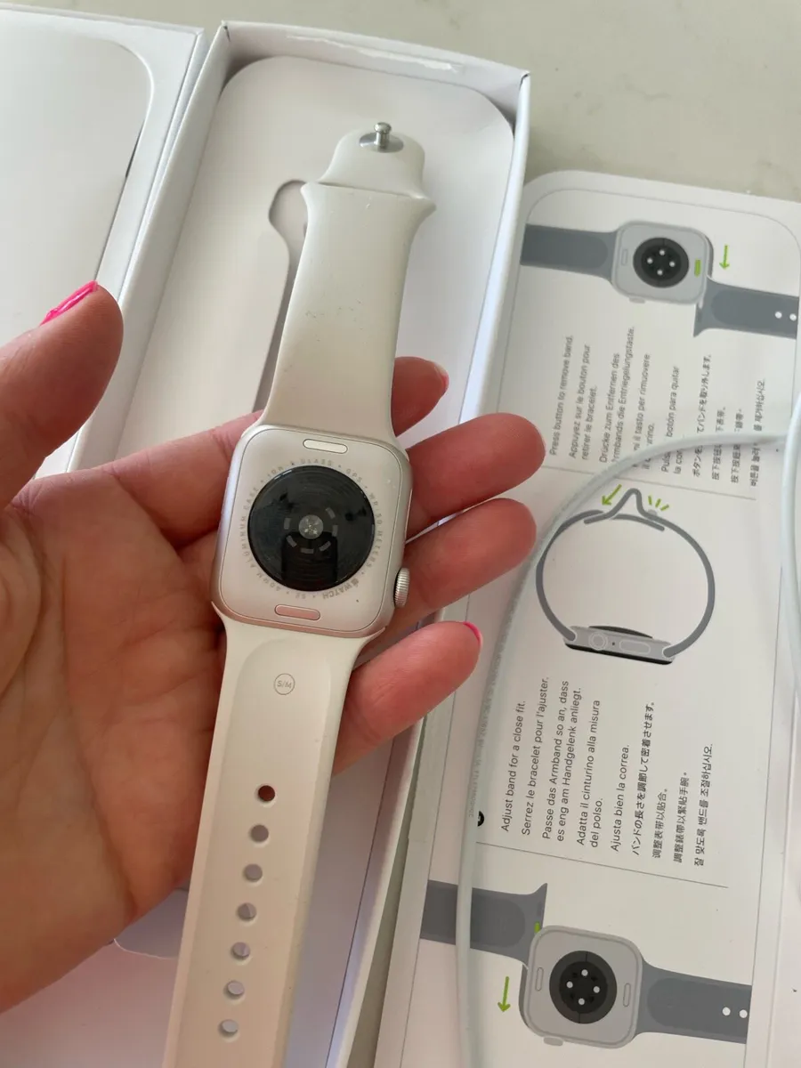 Apple Watch SE - Image 4