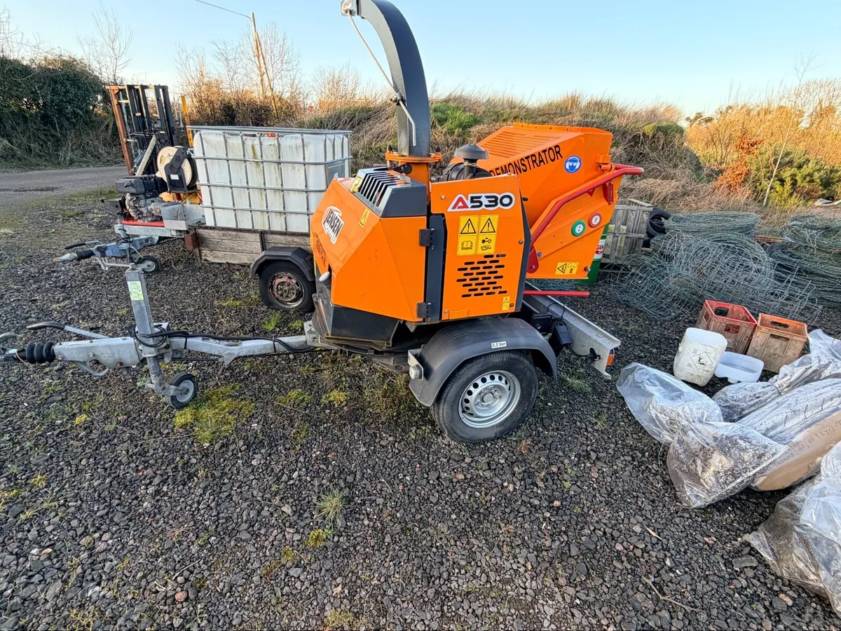Jensen A530 turntable chipper - Image 1