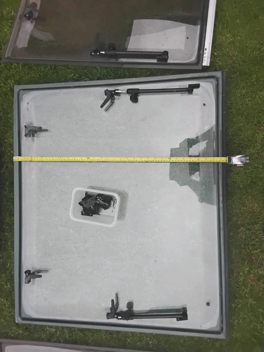 Front windows for camping - Image 2