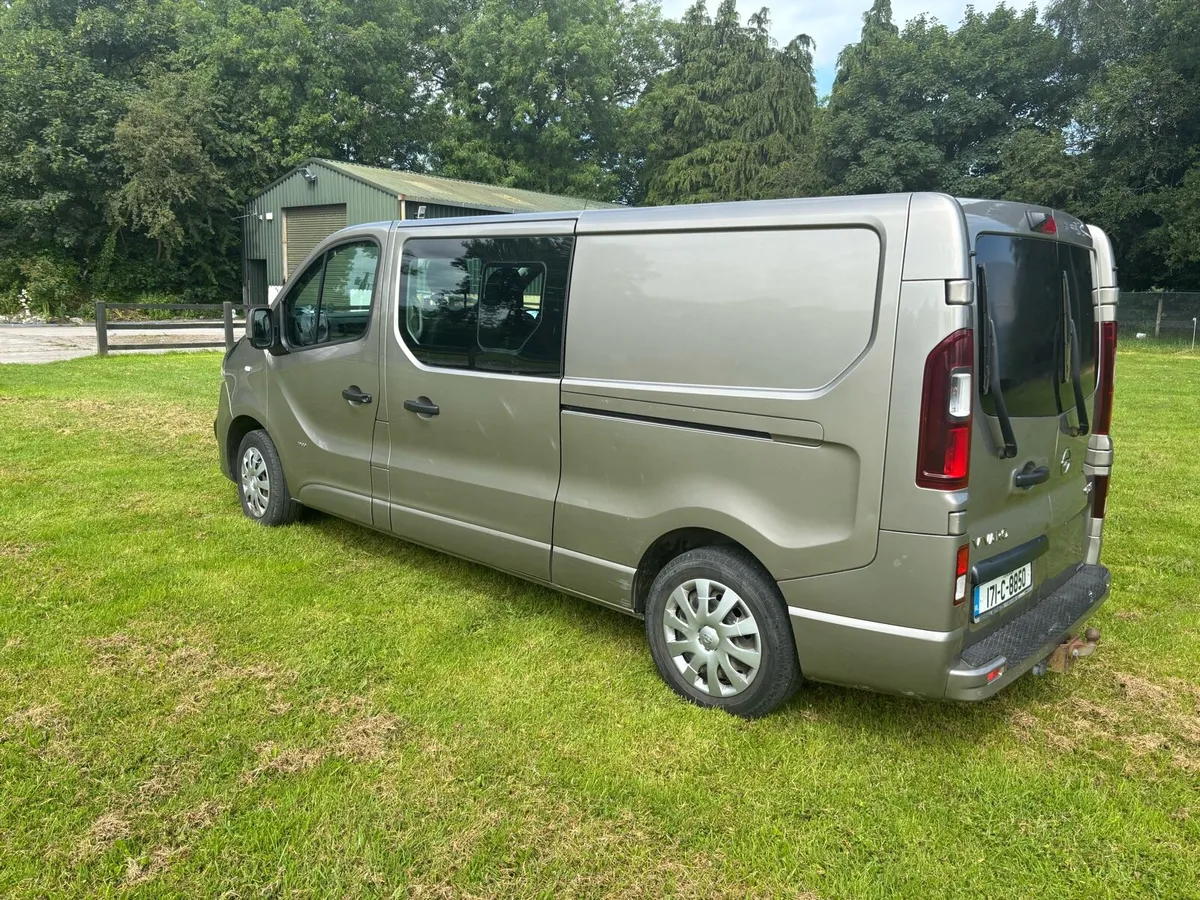 Opel vivaro crew cab van - Image 2