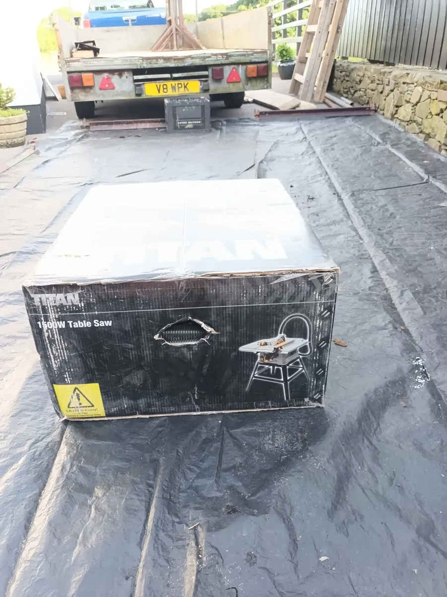New Titan 1500w Table saw still in box unopened - Image 3