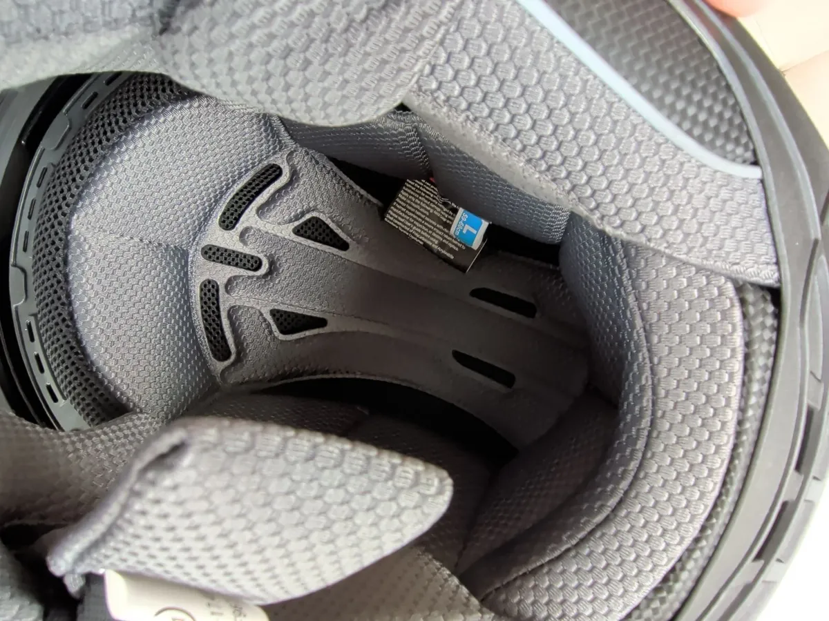 Full face motorbike helmet with comms - Image 4