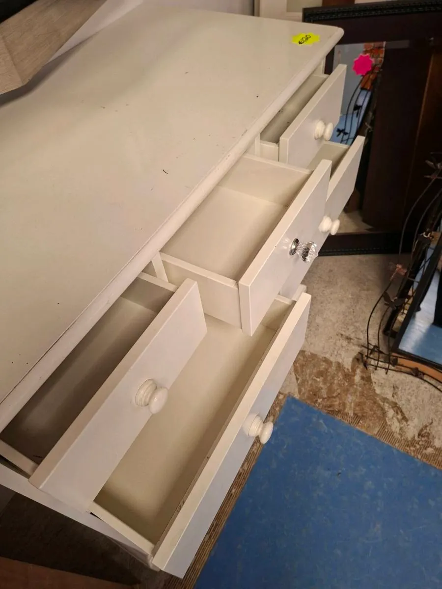 WHITE CHEST OF DRAWERS - Image 4