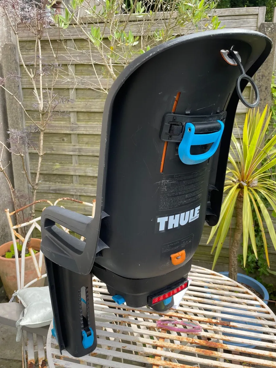 Thule child bike seat - Image 4