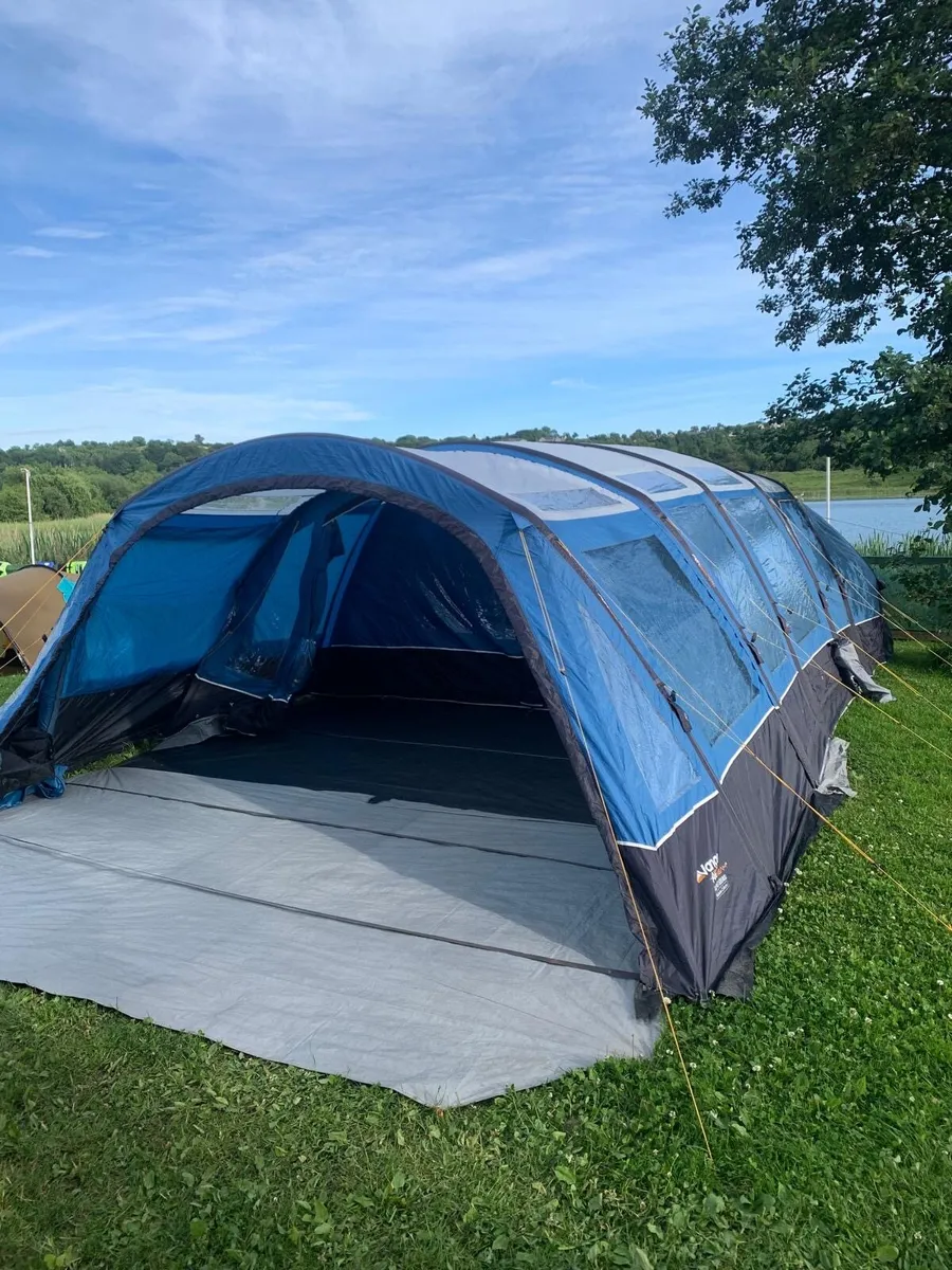 Vango 8 man Air tent - Image 1