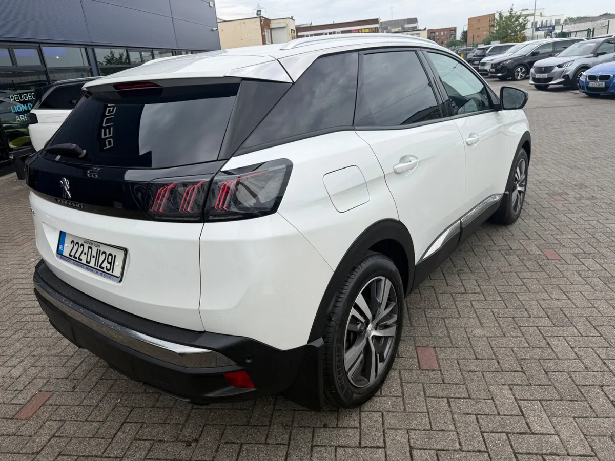 2022 Peugeot 3008 Allure Commercial - Image 4
