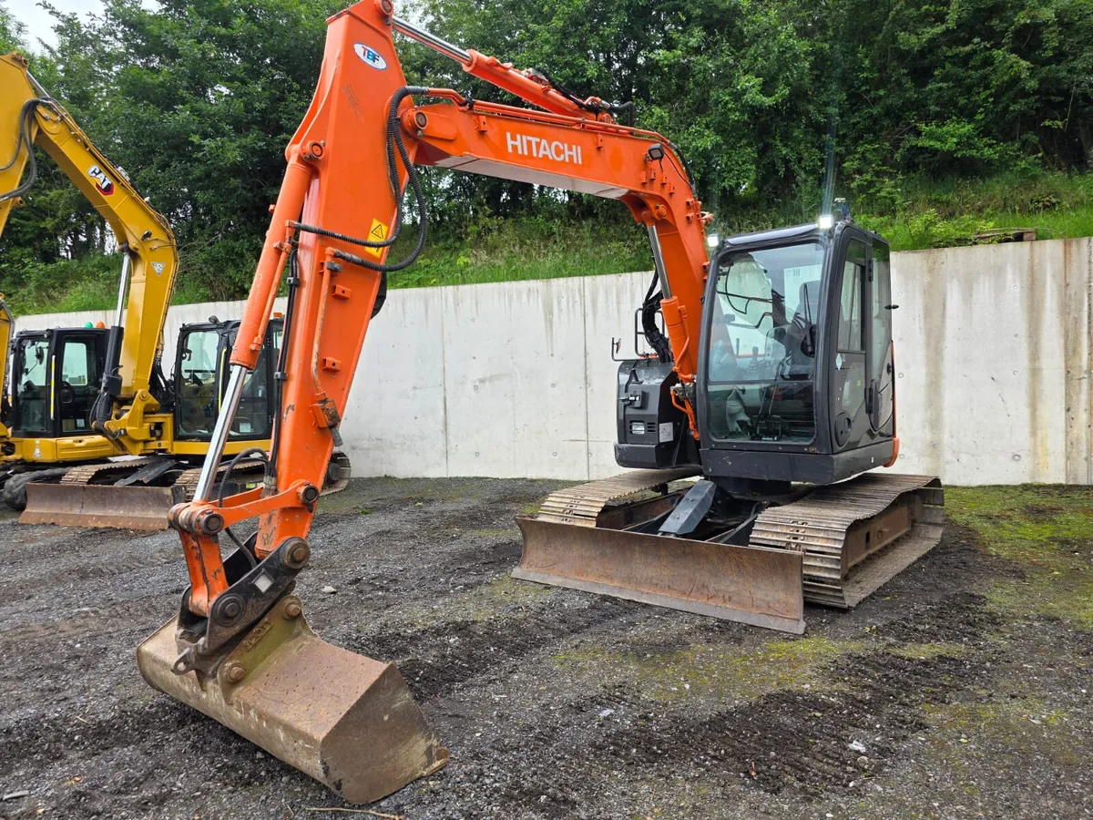2019 HITACHI ZX85US-5A **MONOBOOM** - Image 2