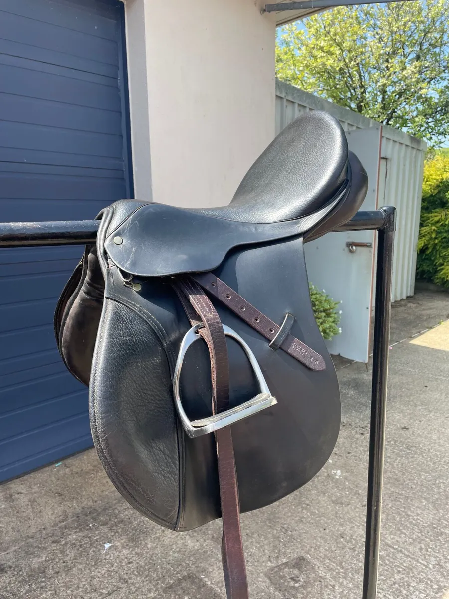 Berney Horse Saddle and Bridle - Image 1