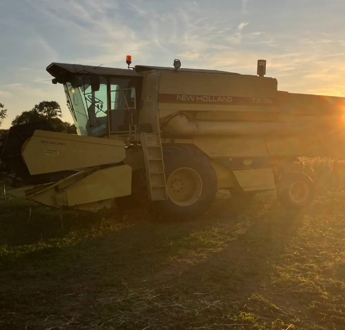 New Holland TX 36 - Image 4