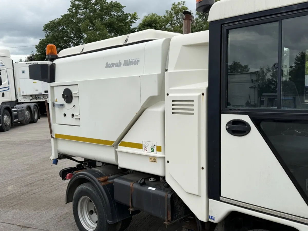 2013 AG SCARAB MINO ROAD SWEEPER - Image 2