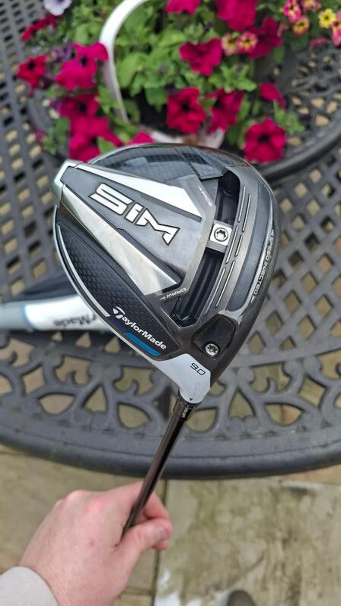 Taylormade SIM 9 Degrees Driver Stiff  41.5 Inch Shaft (3 inches Shorter) - Image 1
