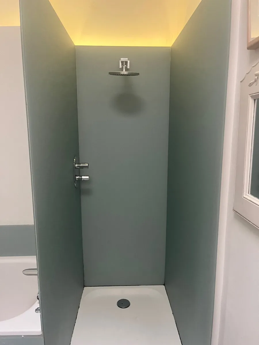 Bathroom - Image 2